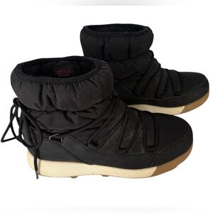 All in Motion Black Women’s Cara Memory Foam Moon Boots sz9 Cozy